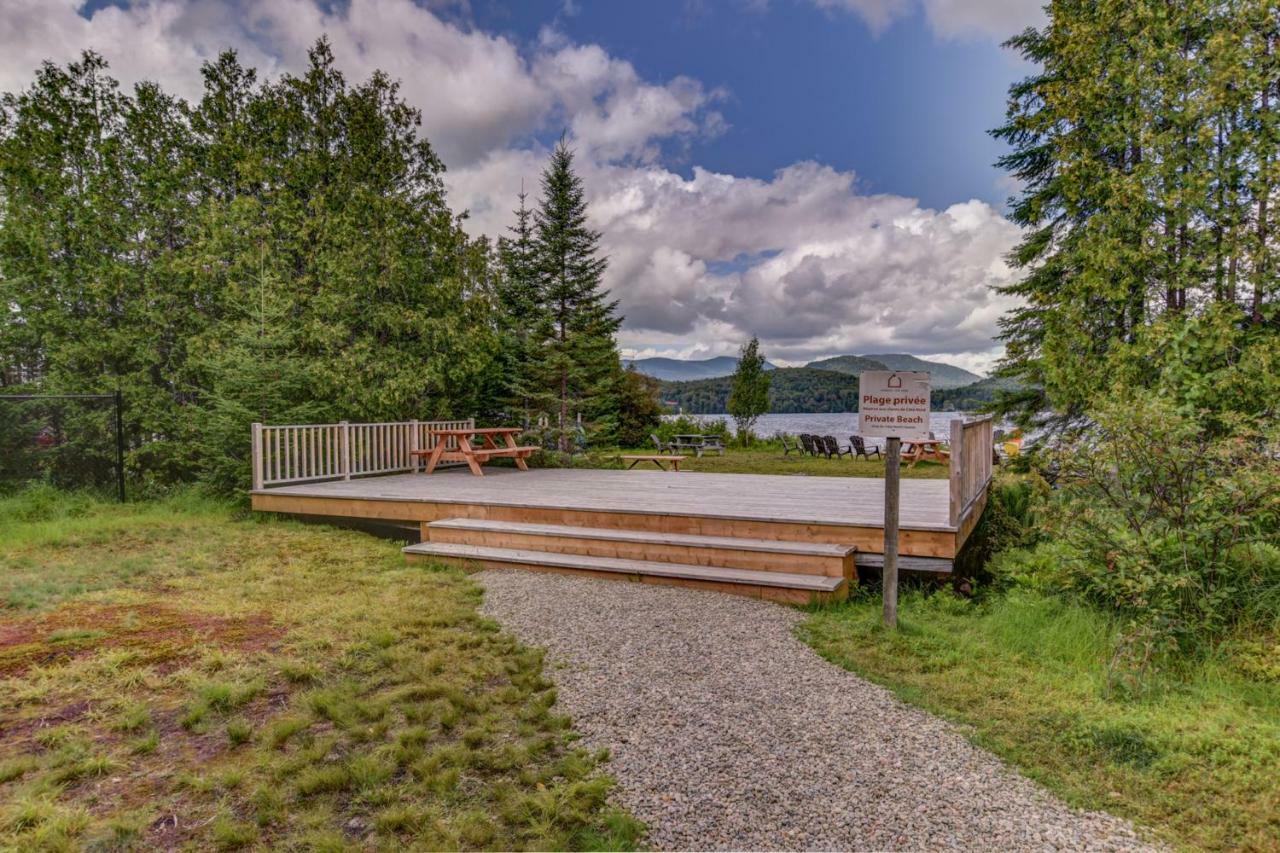 Chic Log Chalet With Hot Tub - Mont-Tremblant North Side By Reserver.Ca ลัค-ซุแปร์ริเออร์ ภายนอก รูปภาพ